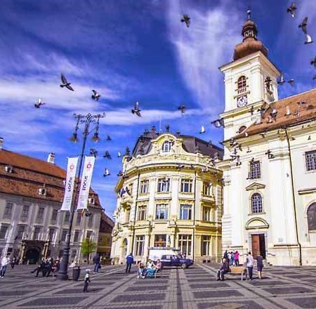 Luxury Center City Sibiu Exterior photo