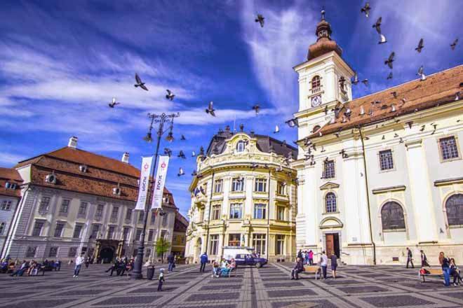 Luxury Center City Sibiu Exterior photo
